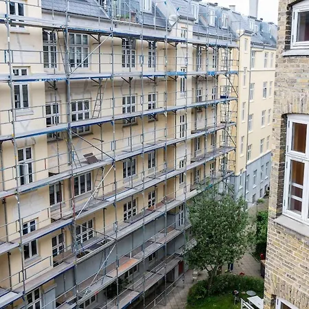 Lovely Flats In Vibrant Area Of Apartment *