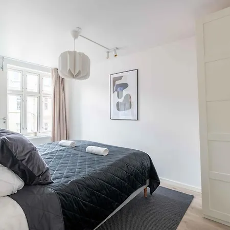Apartment Lovely Flats In Vibrant Area Of
