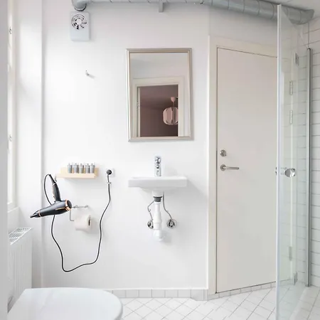 Lovely In Vibrant Area Of * Köpenhamn