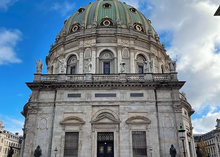 Lovely In Vibrant Area Of * Köpenhamn