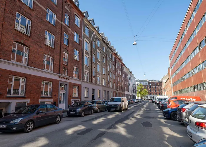 Lovely In Vibrant Area Of Köpenhamn