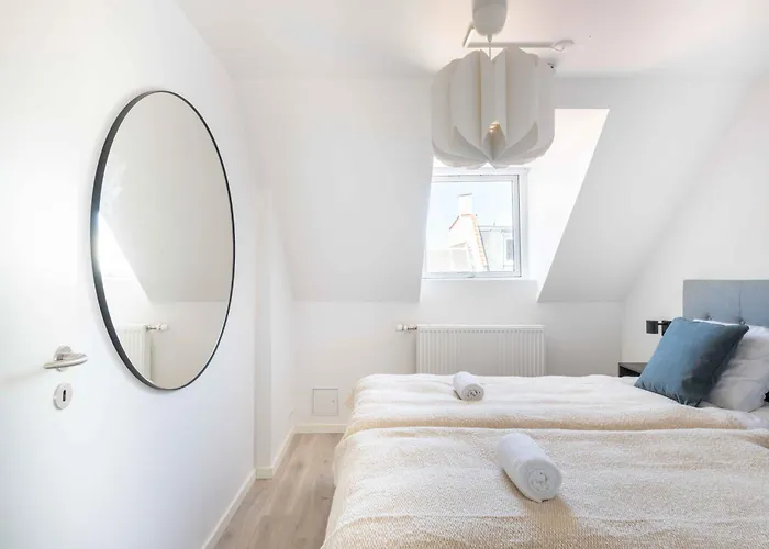 Lovely In Vibrant Area Of *