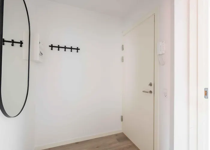 Lovely In Vibrant Area Of Köpenhamn