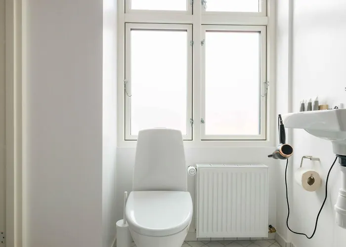 Lovely In Vibrant Area Of Köpenhamn