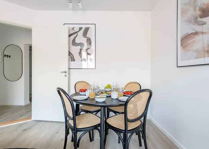 Lägenhet Lovely In Vibrant Area Of Köpenhamn